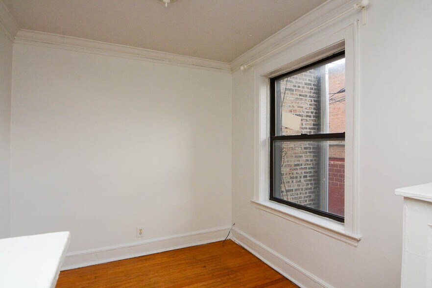 Building Photo - 2336 N Spaulding Ave
