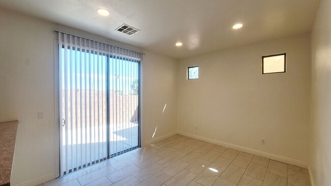 Building Photo - 4262 S Sugar Dr