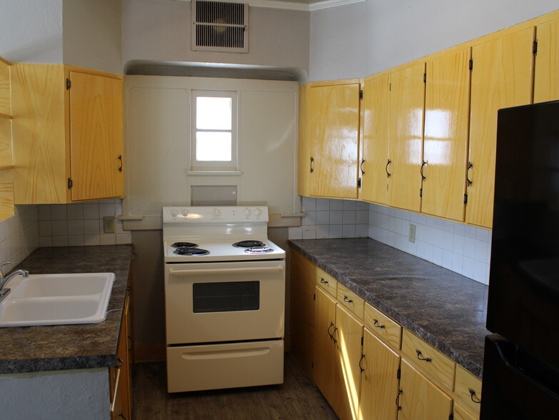 Includes New Refrigerator & Range - 28 5th St