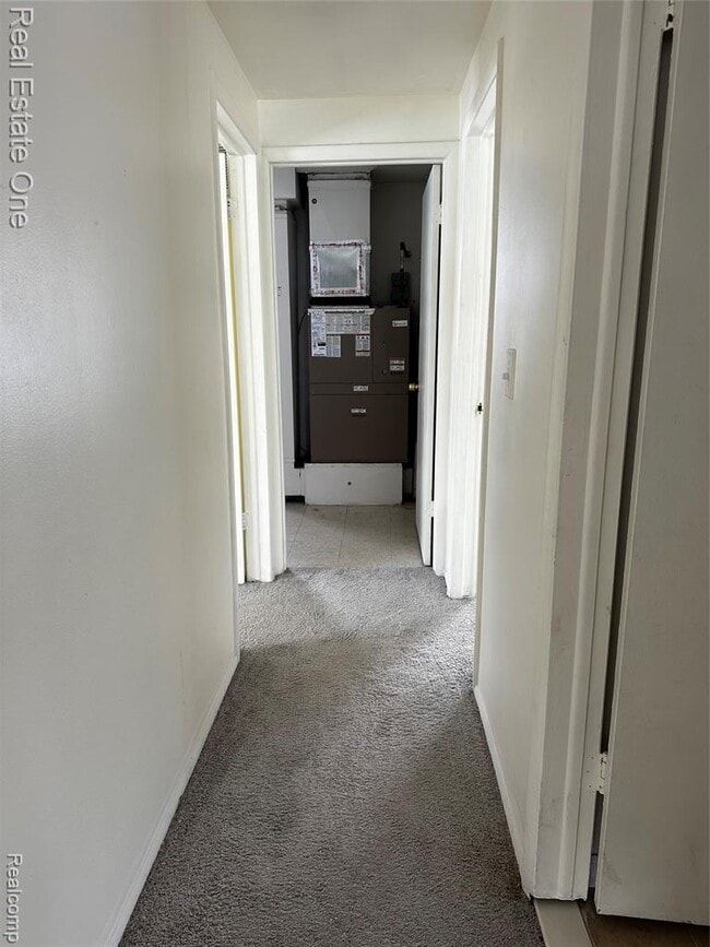 Building Photo - 102 Princeton Dr