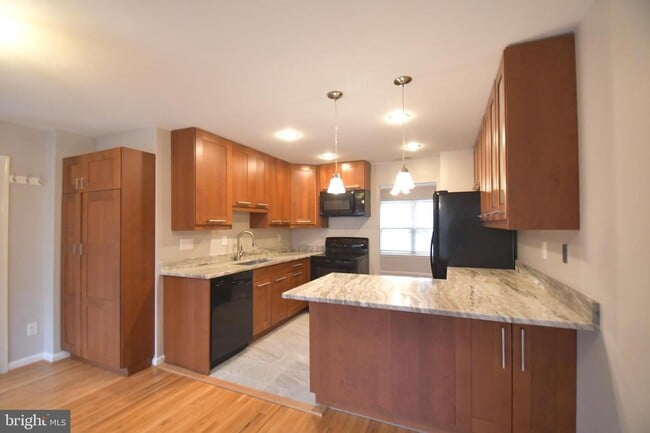 Building Photo - 9509 Hunt Square Ct