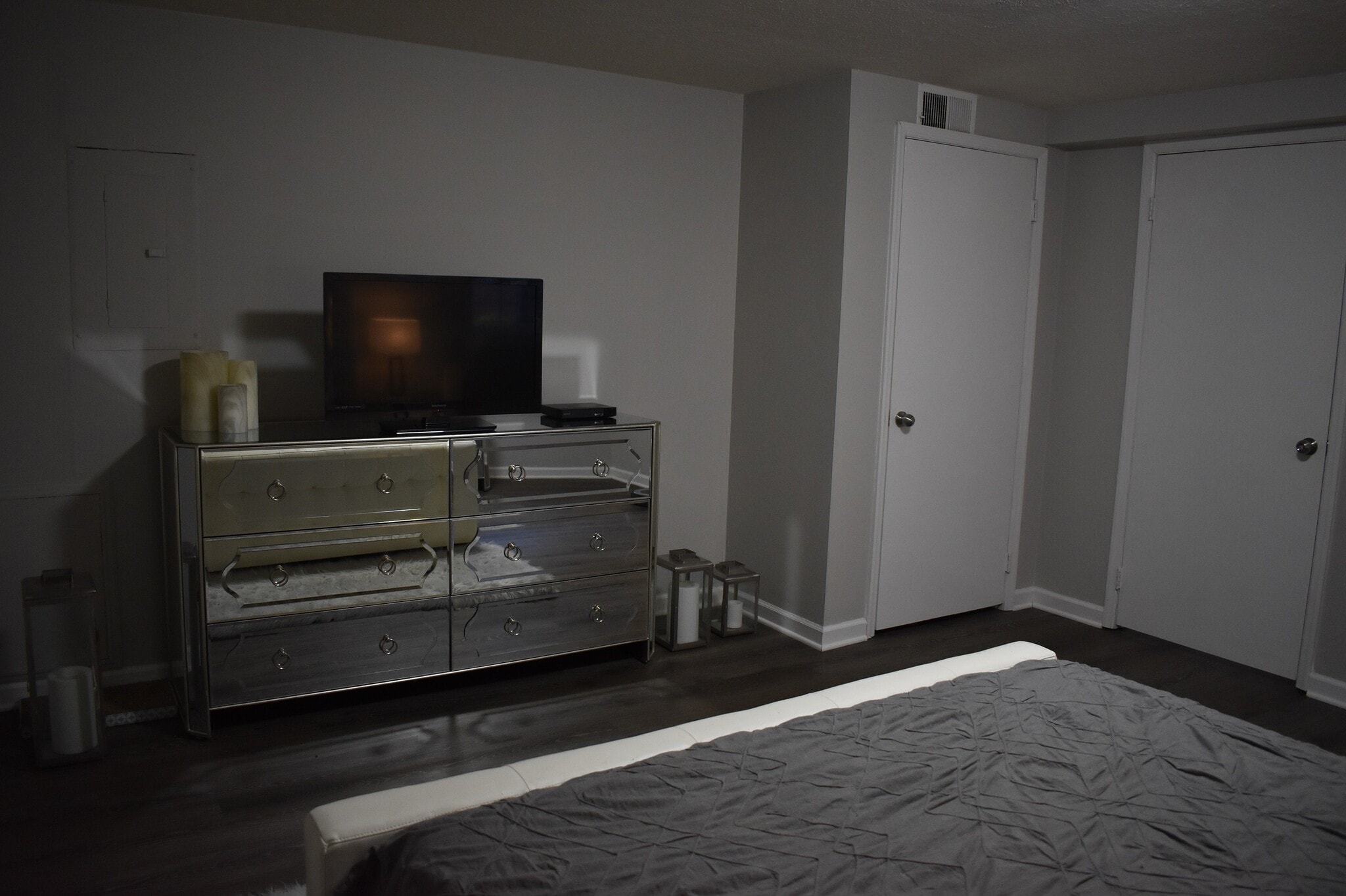 Building Photo - 610 River Rouge Dr, Unit A