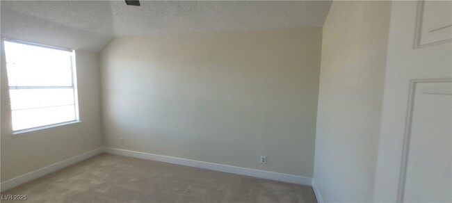 Building Photo - 7237 Chesterton Dr