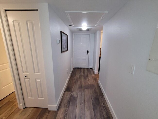 Building Photo - 104 Capri Isles Blvd