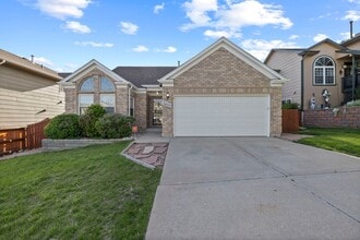 Building Photo - BRIGHT & UPDATED RANCH-STYLE HOME in D-20