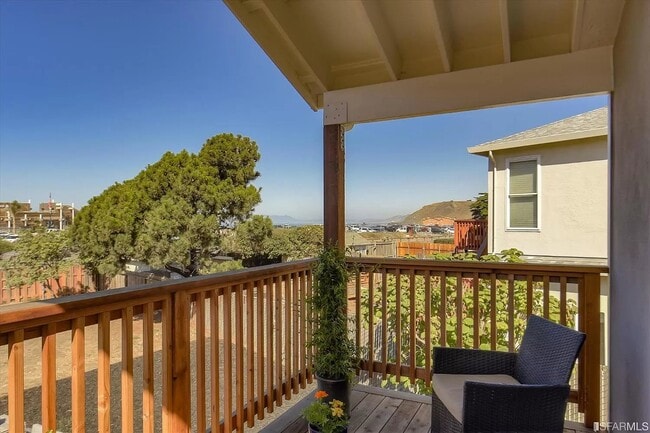 Building Photo - 504 Arguello Blvd