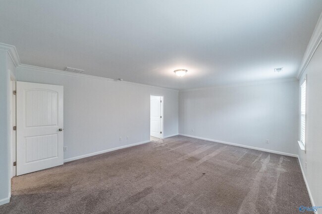 Building Photo - 15036 Lakeside Trail SW