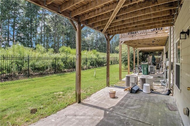 Building Photo - 3612 Utoy Dr SW