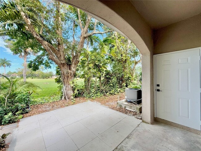 Building Photo - 4412 Woodland Cir