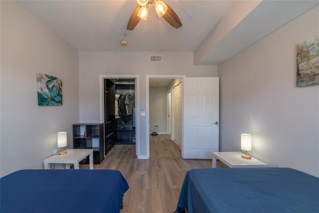 Building Photo - 501 Knights Run Ave