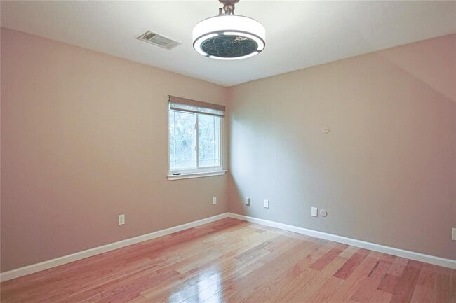 Building Photo - 1109 Traci Michelle Dr