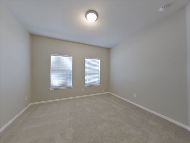 Building Photo - 6619 Lindale Manor Ct