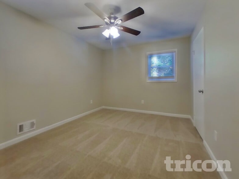 Building Photo - 2083 Skyhawk Ln