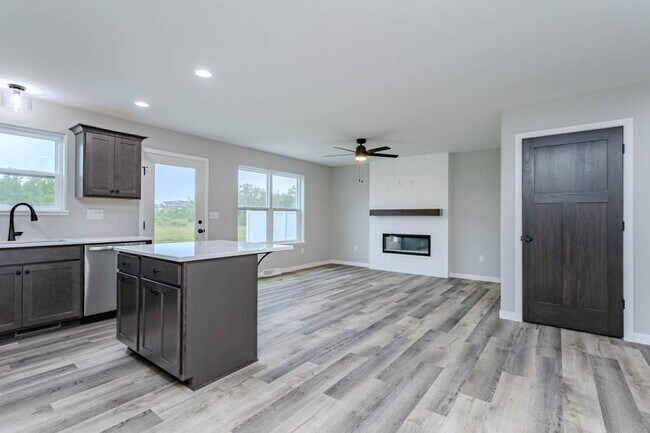 Building Photo - 3506 Green Pastures Ln