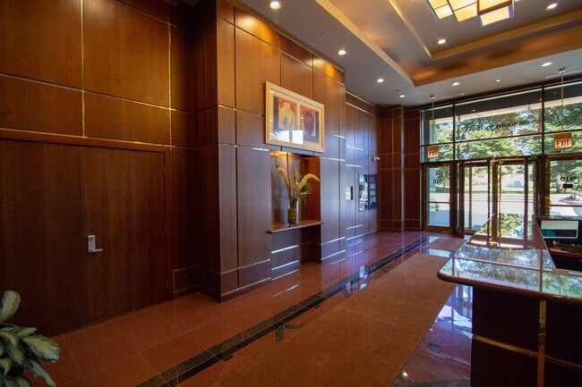 Building Photo - 910 S Michigan Ave