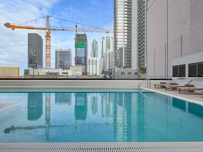 Building Photo - 225 N Miami Ave