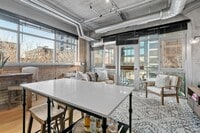 Building Photo - 748 N 3rd St