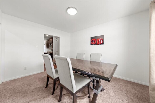 Building Photo - 216 Wincanton Ln