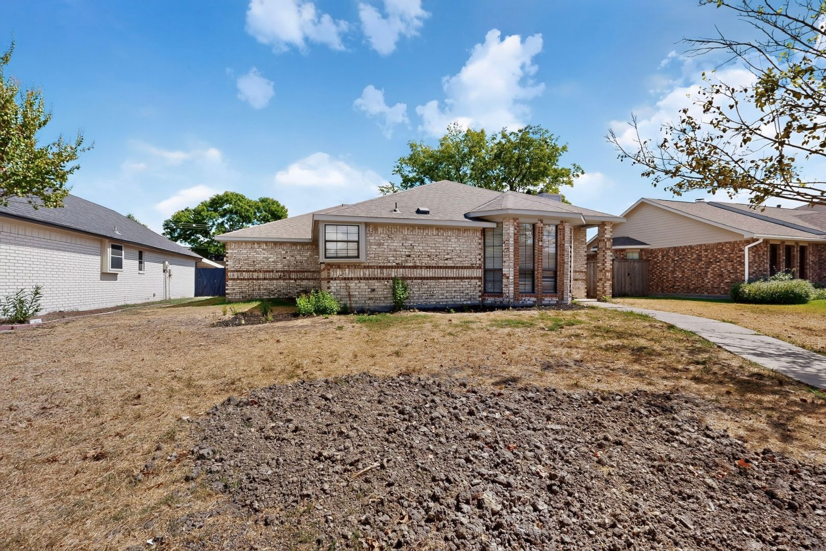 Building Photo - 2522 Larkspur Ln
