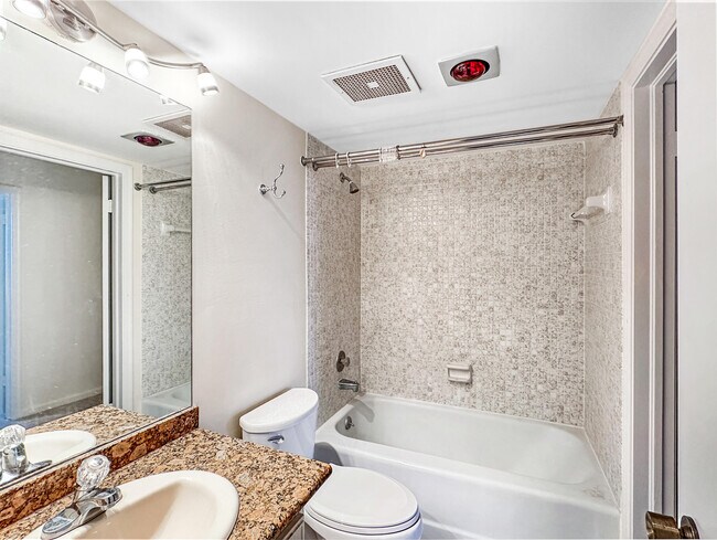 Building Photo - 5480 N Ocean Dr