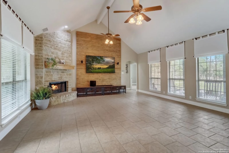 Building Photo - 471 Rose Blossom Loop