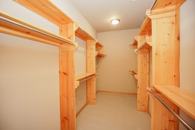 Building Photo - 228 Willard St