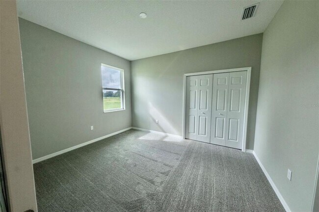 Building Photo - Executive 4/3 Rental