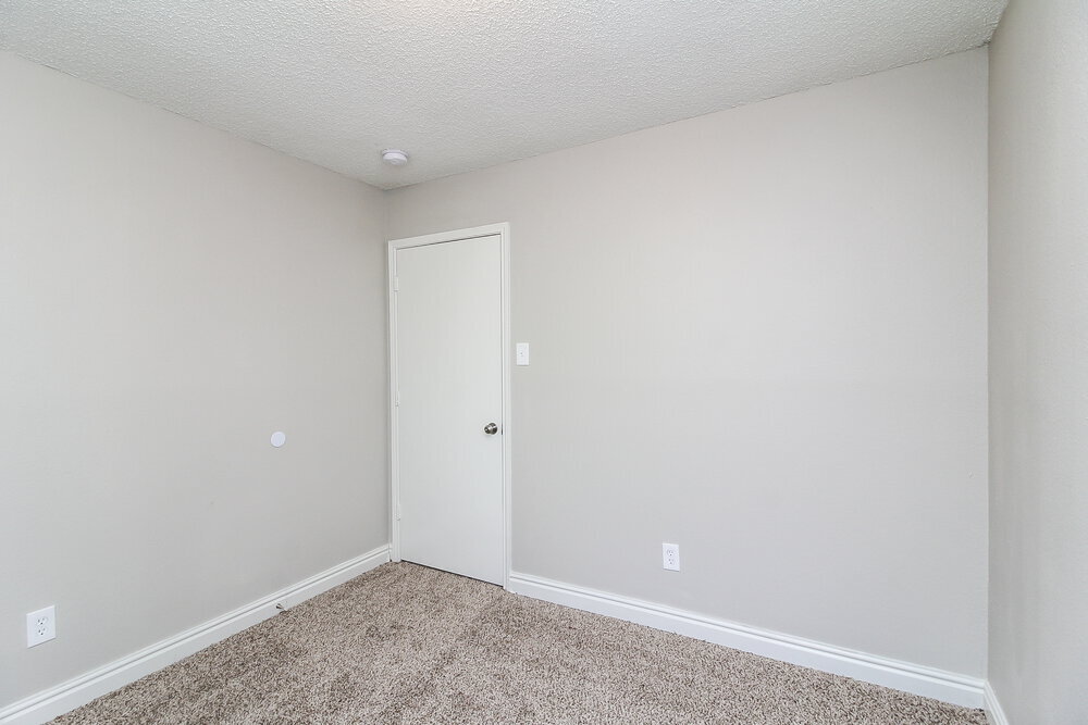 Building Photo - 802 Wyndham Pl