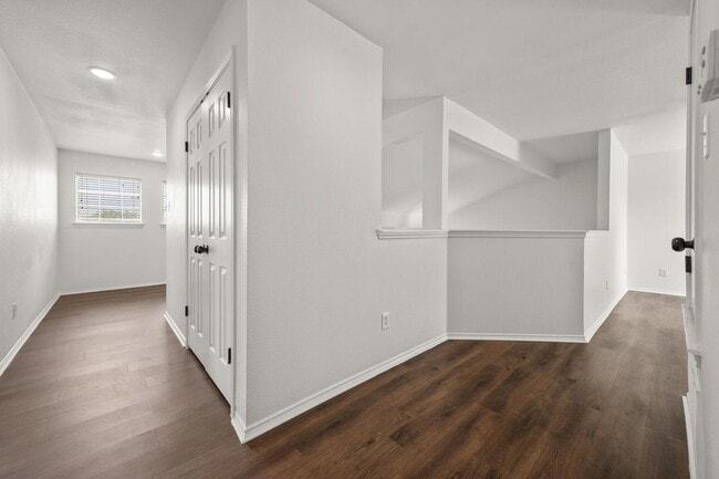 Building Photo - 230 San Felipe Dr