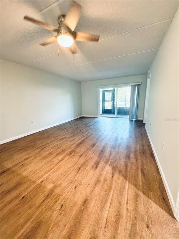 Building Photo - 203 Meadow Ln