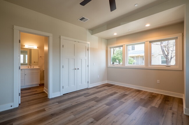 Building Photo - 120 Richardson St