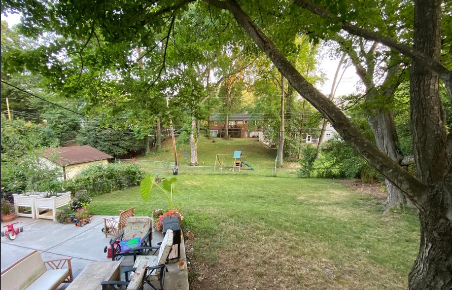 Building Photo - 530 Cooper Dr