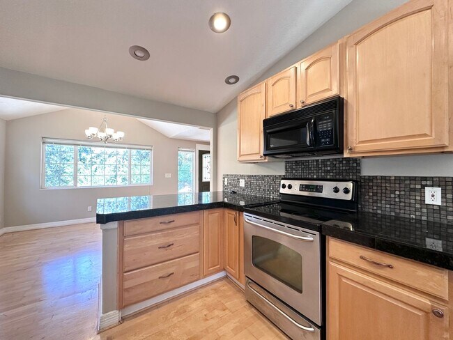 Building Photo - Gorgeous 3 Bed 2 Bath w/ Brand New Deck Patio Home in Cedar Hills! MOVE IN SPECIAL!