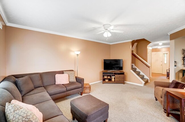 Building Photo - 5306 Country Ridge Dr