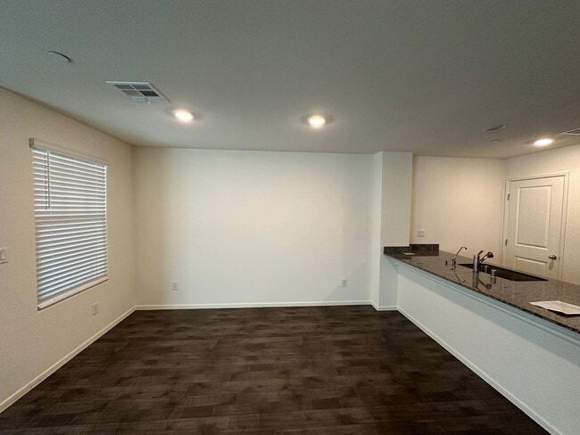 Building Photo - Cadence Rental