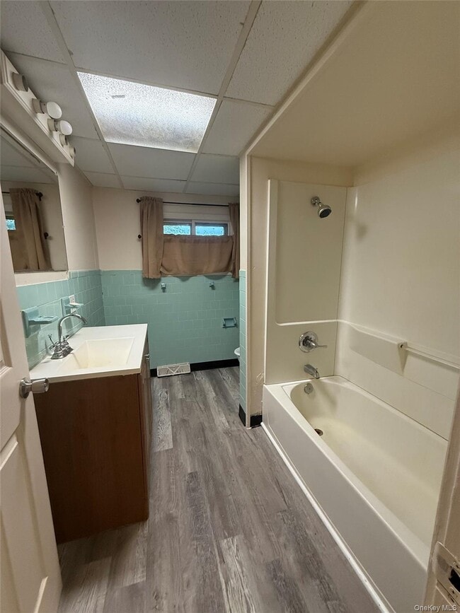 Building Photo - 1265 US-6