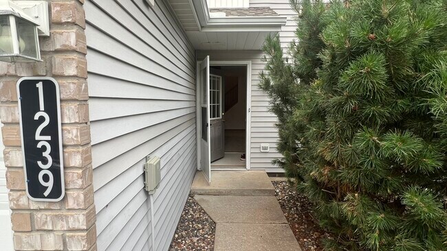 Building Photo - 1239 Elmwood Ave