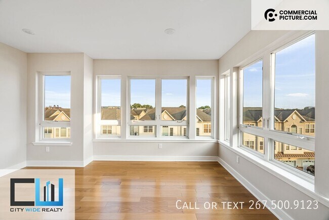 Building Photo - 3202 Capri Dr