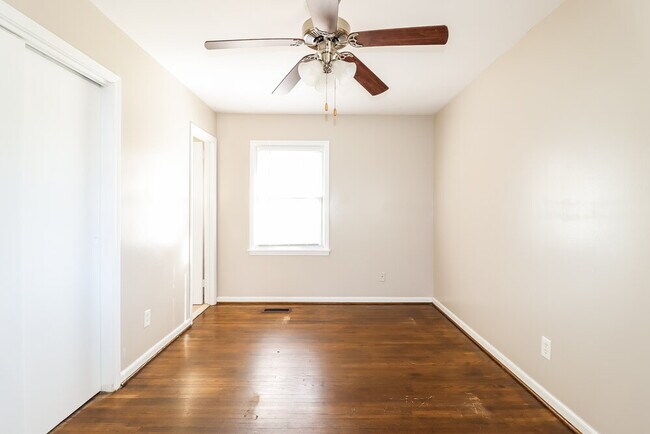 Building Photo - 208 Sam Pate Dr