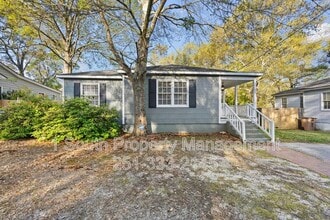 Building Photo - 212 Pinehill Dr