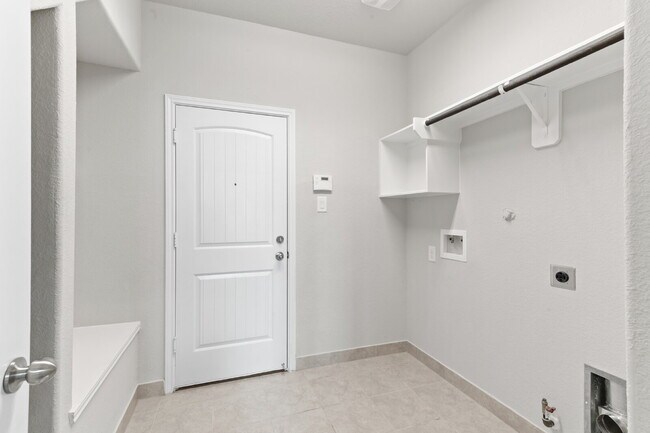 Building Photo - 29650 Kynndal Shore Dr