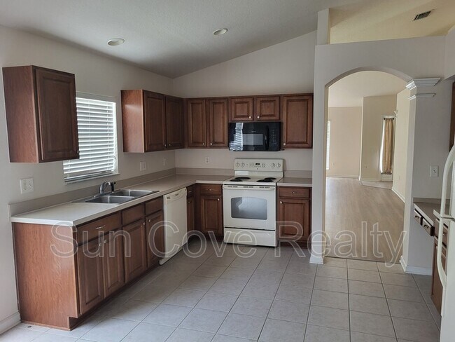 Building Photo - 7607 Mariners Harbour Dr