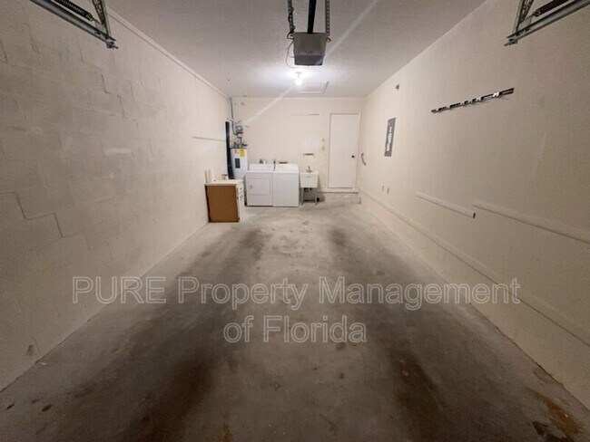 Building Photo - 8671 SW 97th St