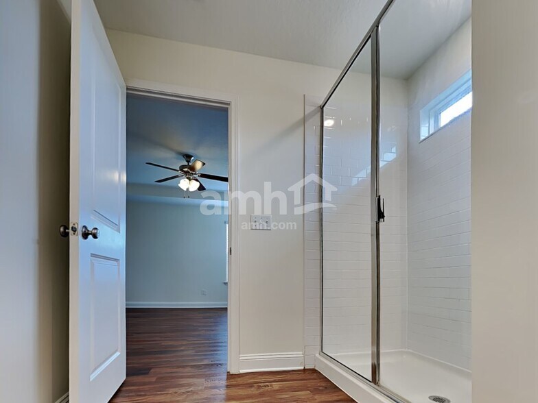 Building Photo - 644 Sunny Stroll Dr