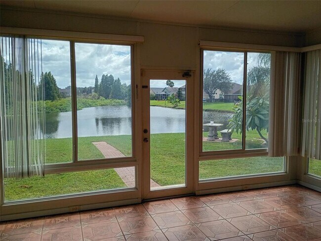 Building Photo - 862 Bayou View Dr