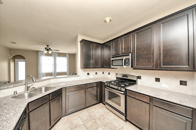 Building Photo - 8428 Willow Loch Dr