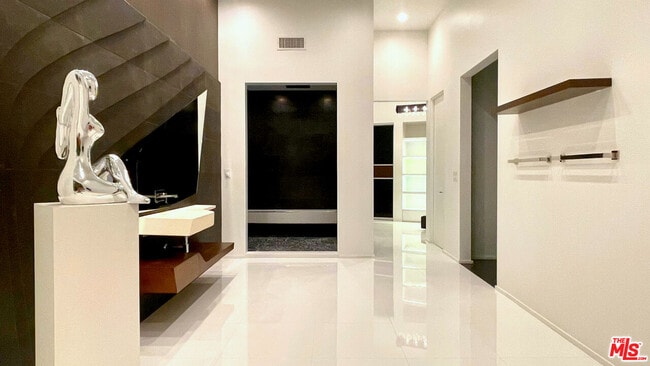 Building Photo - 80 Saddlebow Rd