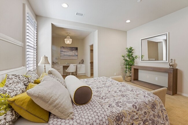 Building Photo - Exceptional Remodeled & Professionally Fur...