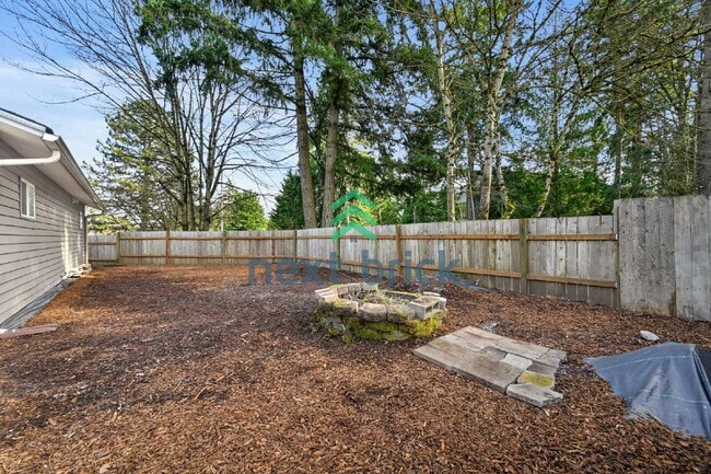 Building Photo - Charming 3-Bedroom Home in Auburn Near Green River College with Fenced Yard & Prime Location!