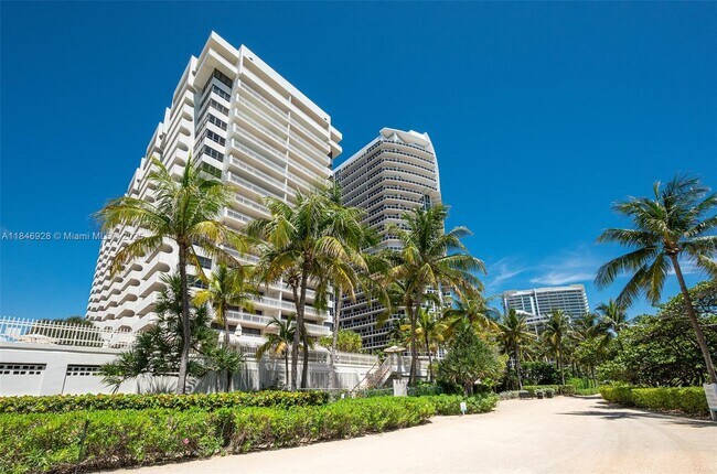 Building Photo - 10205 Collins Ave